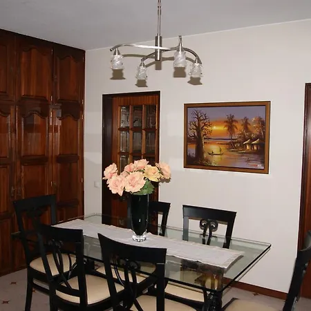 Apartamento Madalenas Διαμέρισμα Φουνκάλ